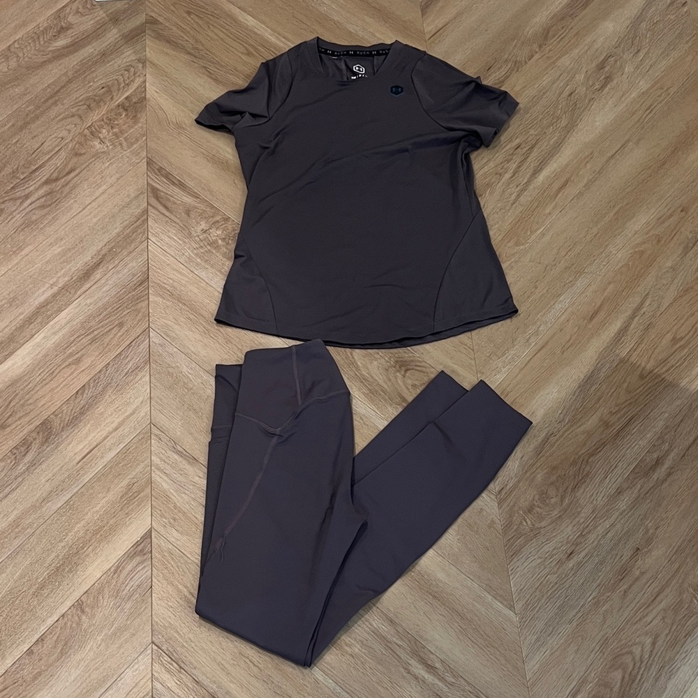 Under Armour Women's workout set